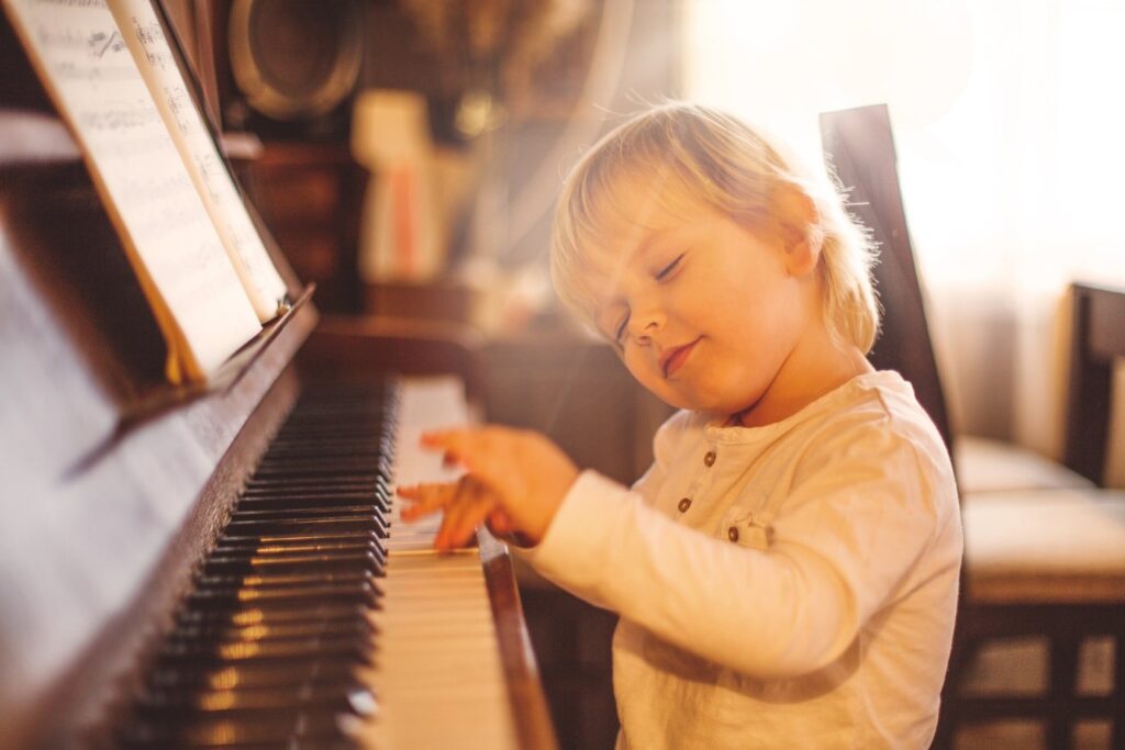 گنجاندن موسیقی در زندگی روزمره  مبتلایان به اوتیسم